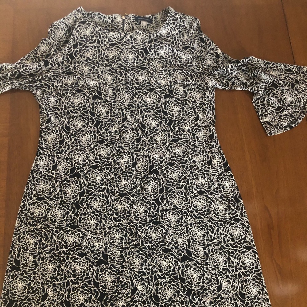 Tommy Hilfiger A Line Dress with 3/4 flair sleeves